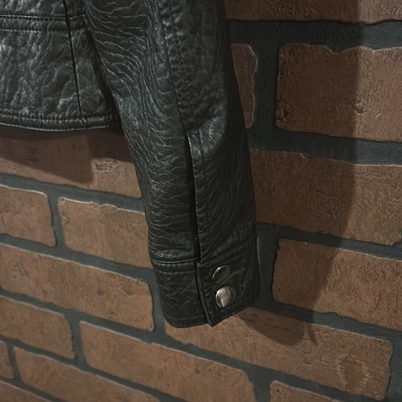 J2 Faux Leather jacket - Picture 4 of 6